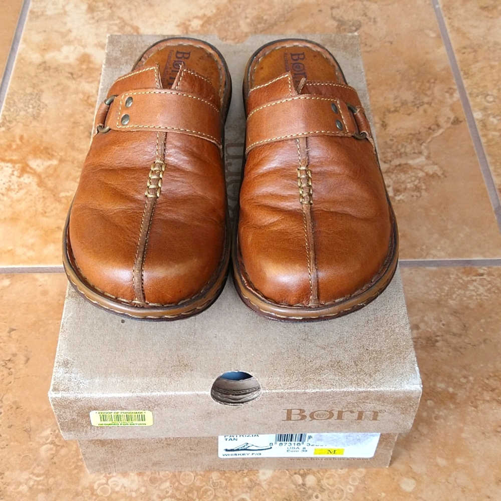NWB Born Tan Clogs Size 8